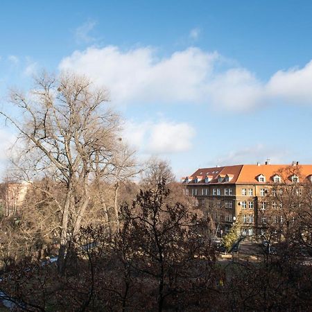 Apartament Przy Fontannach Appartamento Gliwice Esterno foto