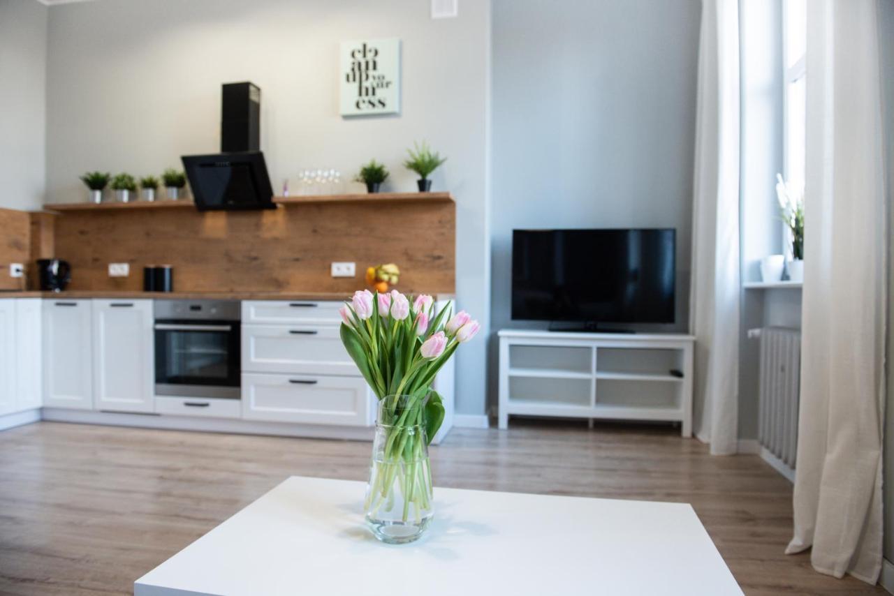 Apartament Przy Fontannach Appartamento Gliwice Esterno foto