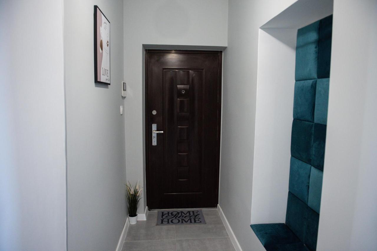 Apartament Przy Fontannach Appartamento Gliwice Esterno foto