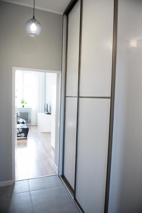 Apartament Przy Fontannach Appartamento Gliwice Esterno foto